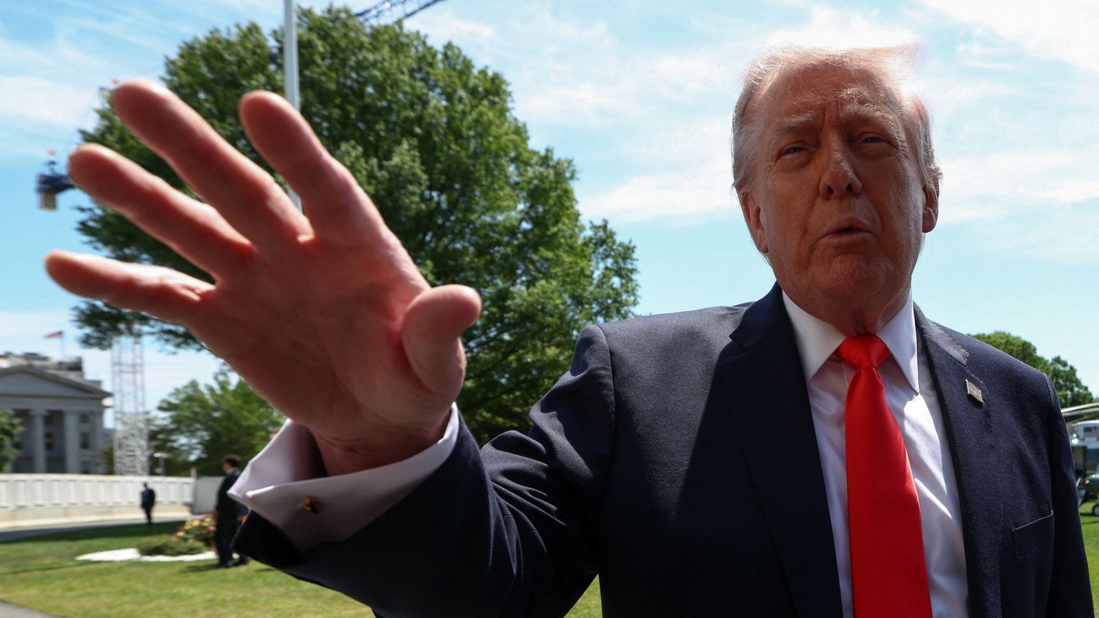 EU hits back at ‘unacceptable’ Donald Trump over plans to increase tariffs